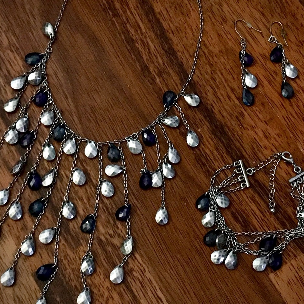 Glass jewelry set